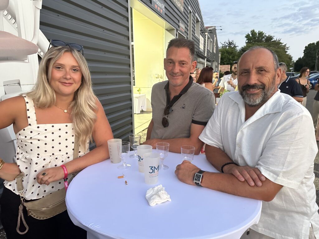 photo de Pascal, Emma et le conjoint d'Alice